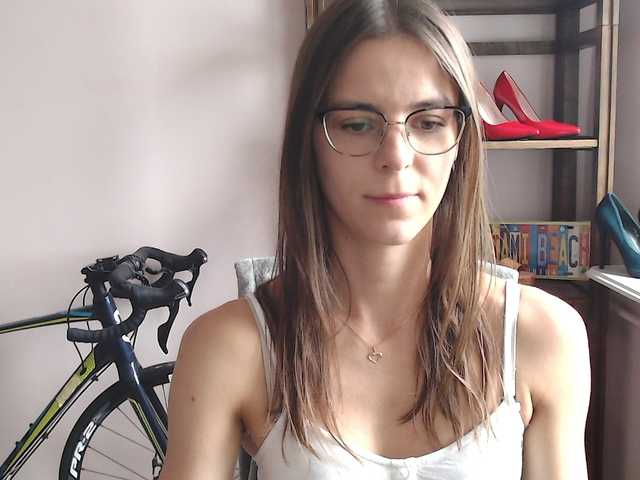 MegiKiss's BongaCams show and profile