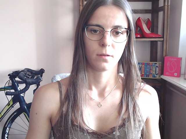 MegiKiss live cam on BongaCams