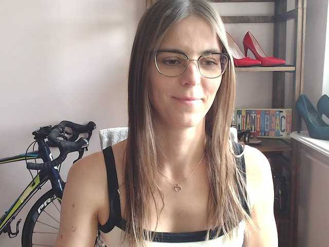 MegiKiss live cam on BongaCams