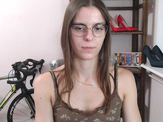 megikiss cam belle