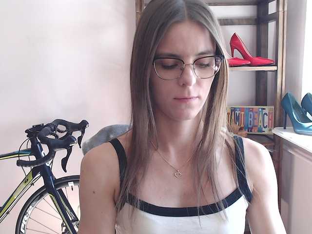 MegiKiss's BongaCams show and profile