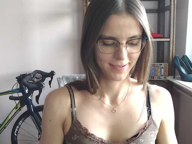 MegiKiss live cam on BongaCams
