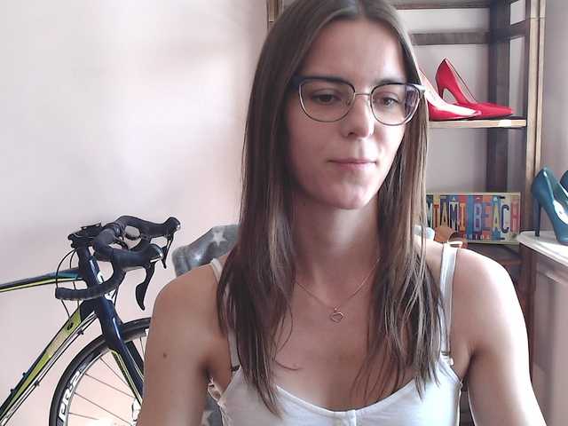 MegiKiss's BongaCams show and profile