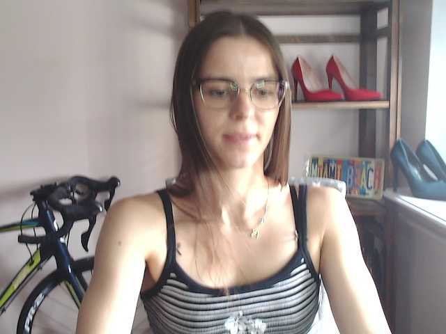 megikiss online