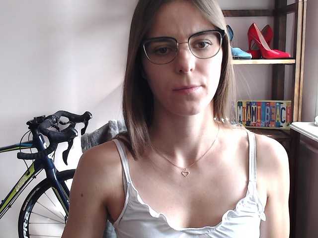 MegiKiss live cam on BongaCams