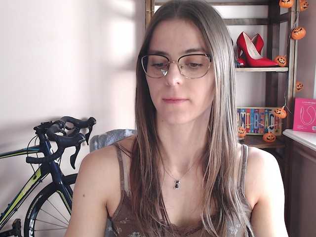 MegiKiss live cam on BongaCams