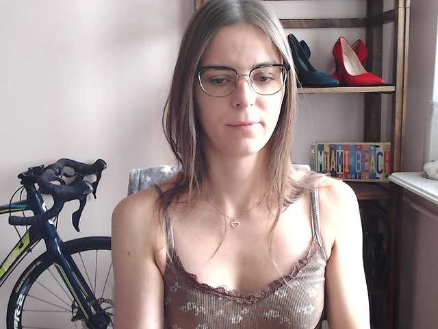 MegiKiss live cam