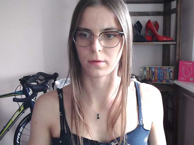 MegiKiss, live now on BongaCams