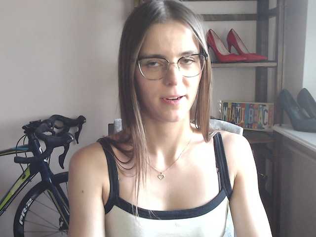 megikiss online