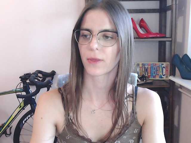 MegiKiss live cam on BongaCams