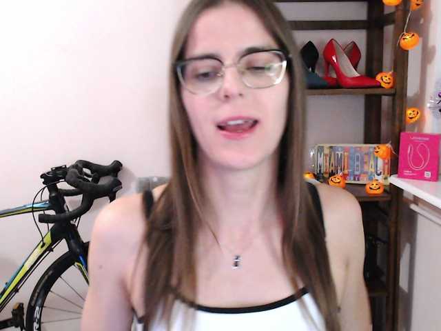 MegiKiss live cam on BongaCams
