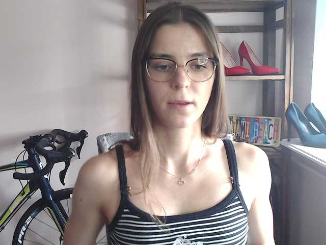 megikiss live sex show