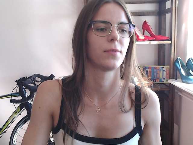 MegiKiss's BongaCams show and profile