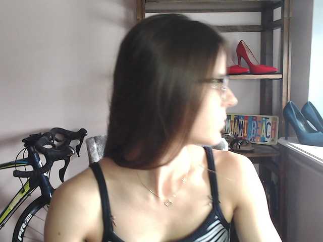 megikiss online