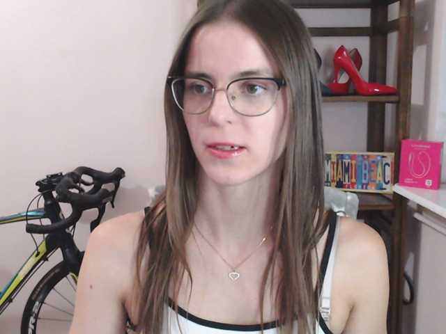 MegiKiss live cam on BongaCams