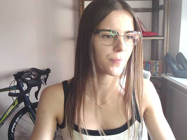 megikiss online