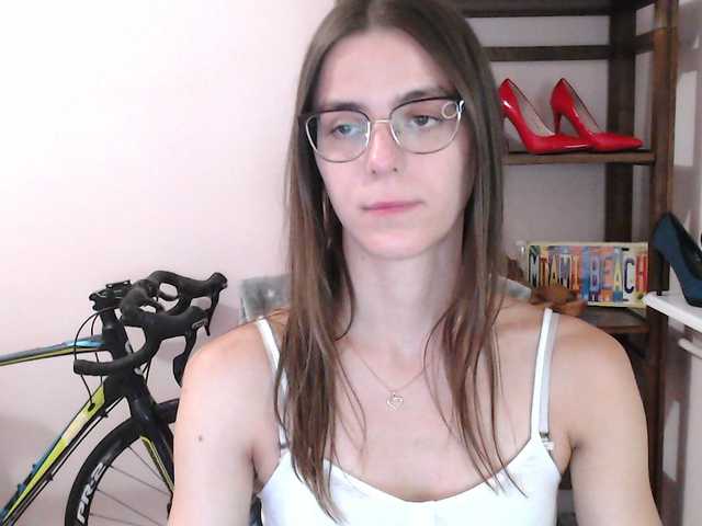 MegiKiss's BongaCams show and profile
