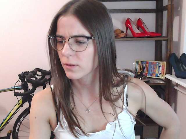 megikiss online