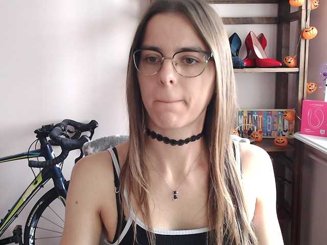 MegiKiss live cam on BongaCams