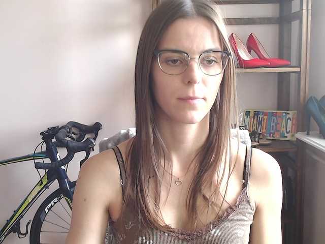 megikiss online
