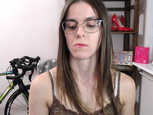 MegiKiss live cam on BongaCams
