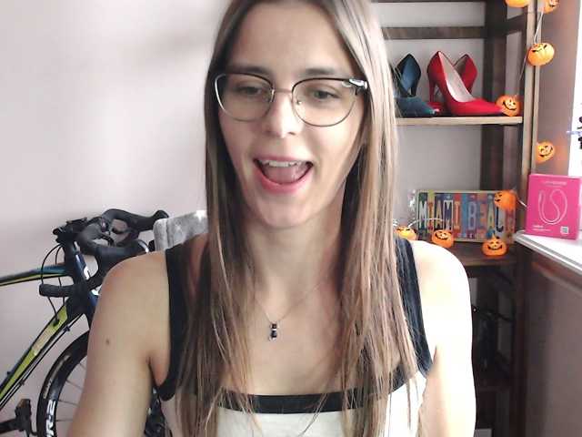 MegiKiss live cam on BongaCams