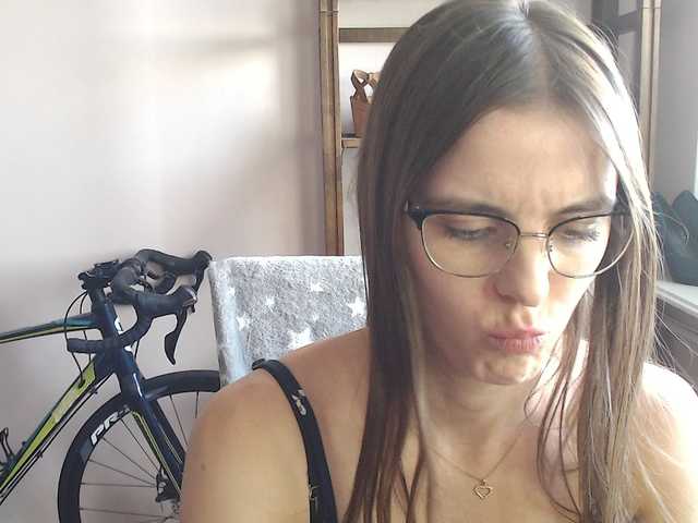 MegiKiss live cam on BongaCams