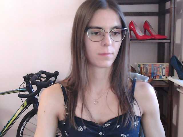 MegiKiss's BongaCams show and profile