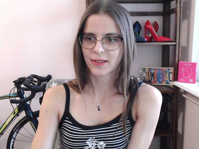 MegiKiss live cam on BongaCams