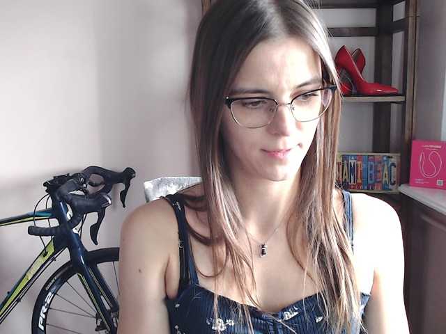 MegiKiss, live now on BongaCams