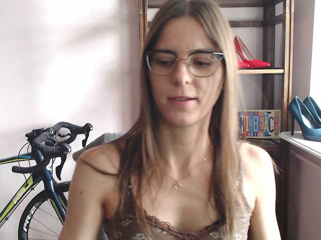 MegiKiss live cam on BongaCams