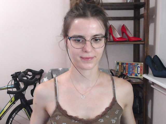 megikiss cam belle