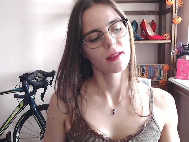 MegiKiss live cam on BongaCams