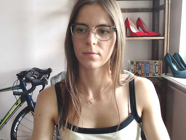 MegiKiss live cam on BongaCams