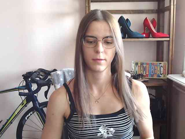 MegiKiss webcam