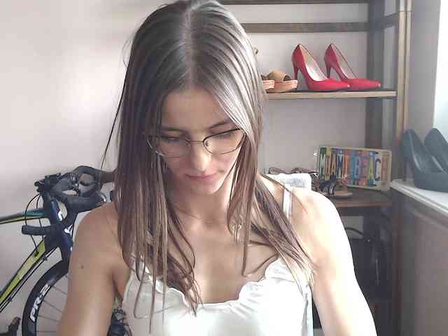 MegiKiss webcam