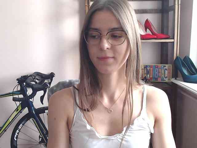 MegiKiss webcam