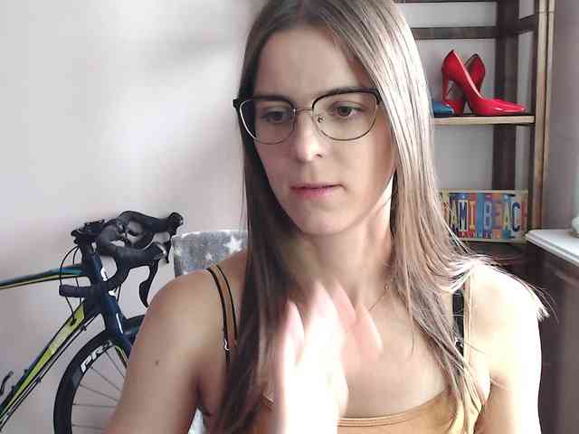 MegiKiss webcam