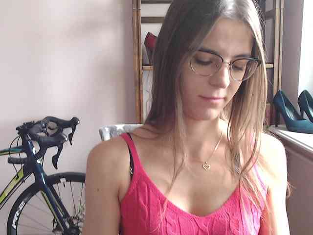 MegiKiss webcam