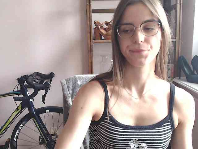 MegiKiss webcam