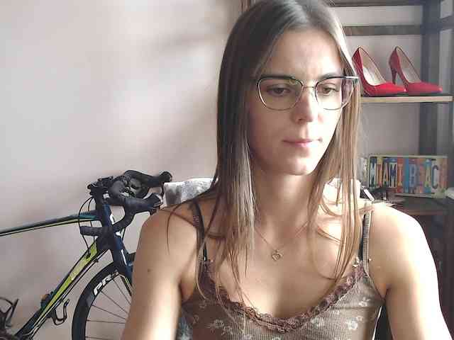MegiKiss webcam