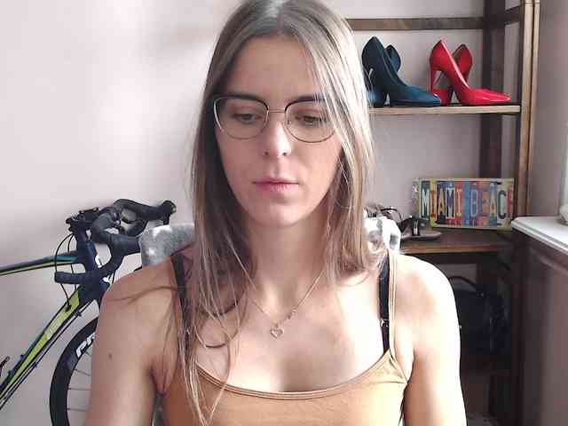 MegiKiss webcam