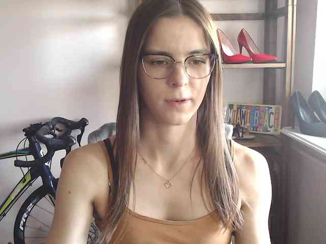 Model: MegiKiss