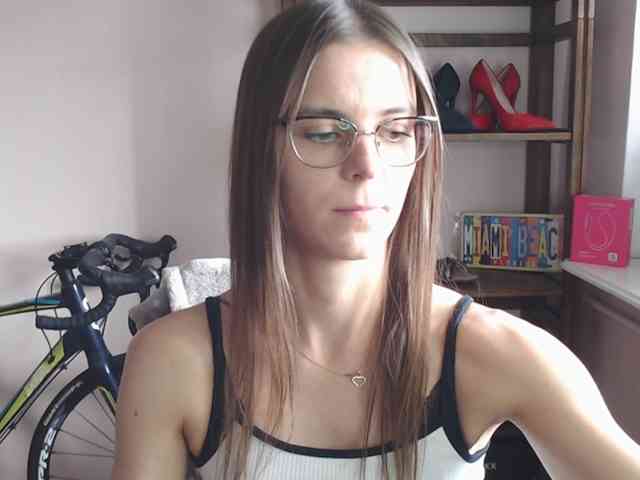 Model: MegiKiss