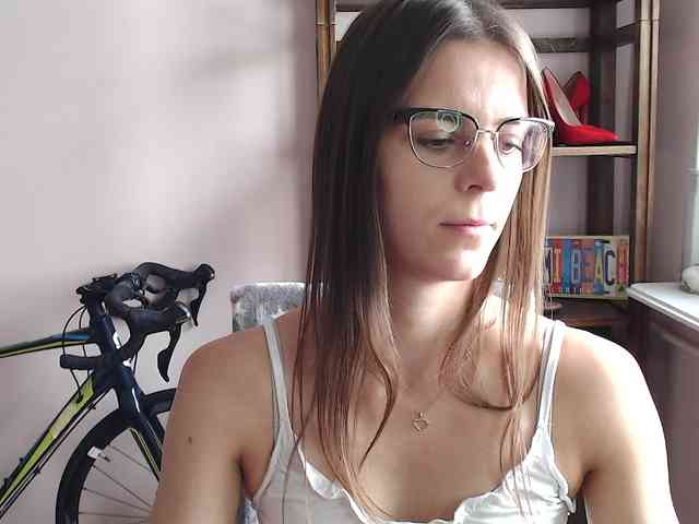 Model: MegiKiss