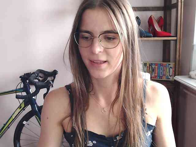 MegiKiss webcam