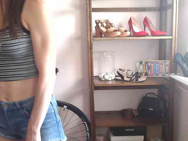 MegiKiss webcam