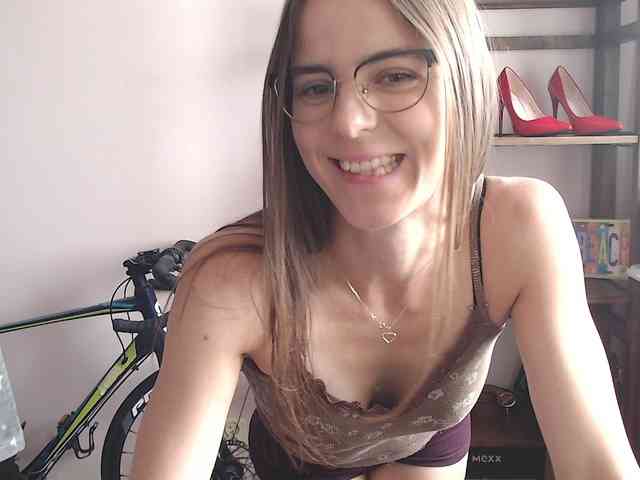 MegiKiss webcam