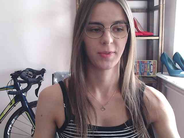 MegiKiss webcam