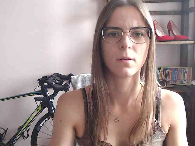 MegiKiss webcam